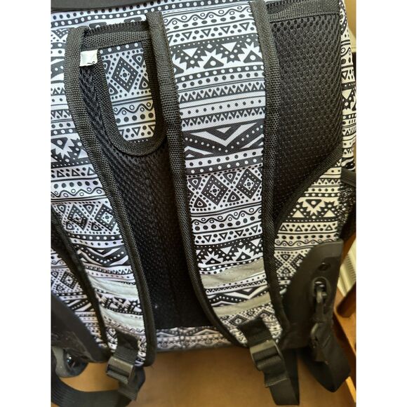 J World Sundance 20 inch Rolling Backpack Black and White Tribal print GUC - Picture 7 of 9